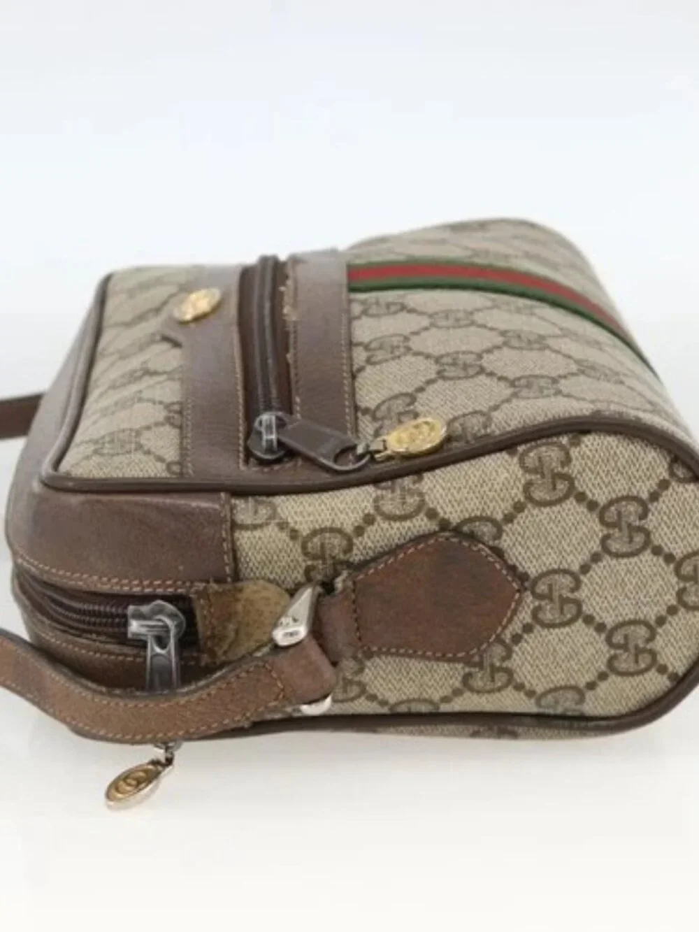 Gucci brand	gucci color	beige